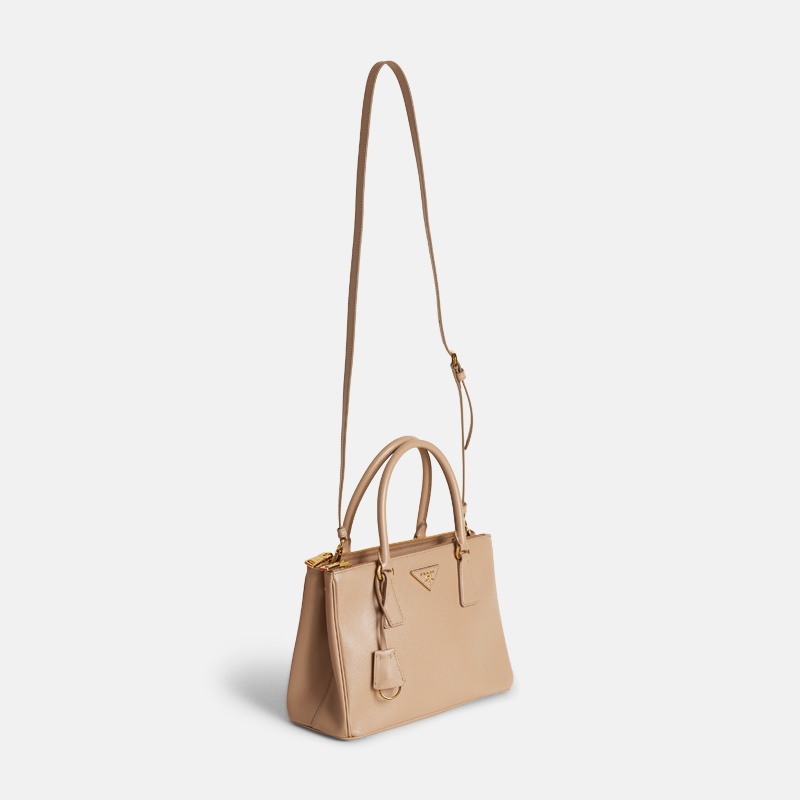 Super Flea Market+Prada+Beige leather bag+Anuthida Ploypetch5